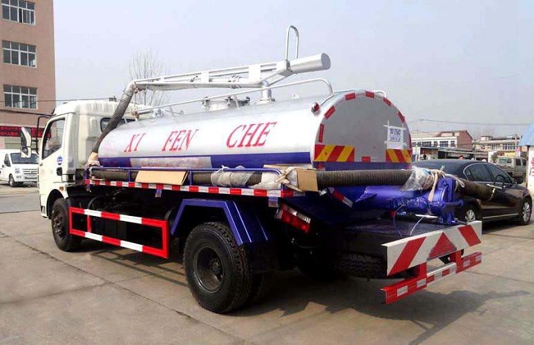 東風(fēng)大多利卡8方吸糞車 東風(fēng)大多利卡8方吸糞車圖片