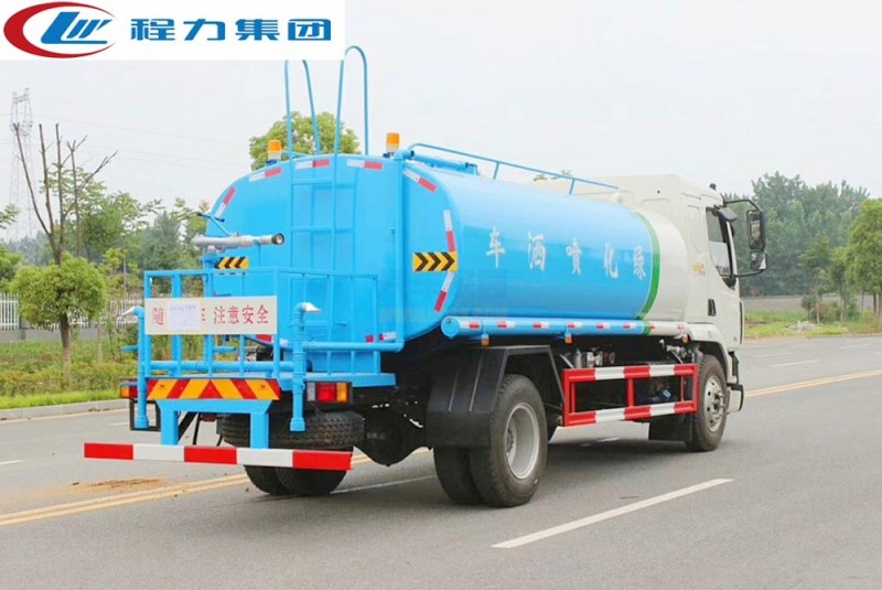 東風(fēng)柳汽12方灑水車(chē)