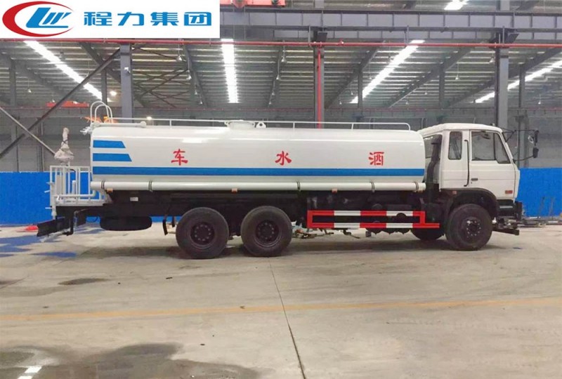 東風153后八輪灑水車(18-22方)