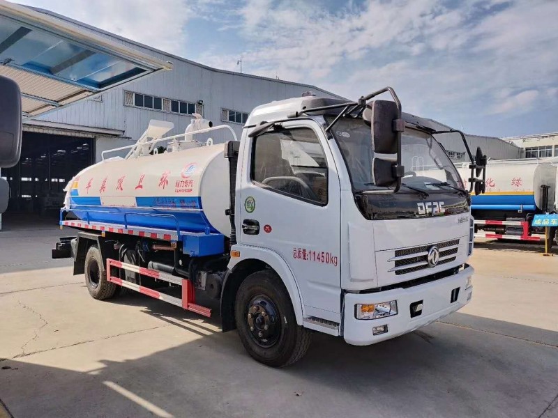 東風(fēng)大多利卡7方吸糞車