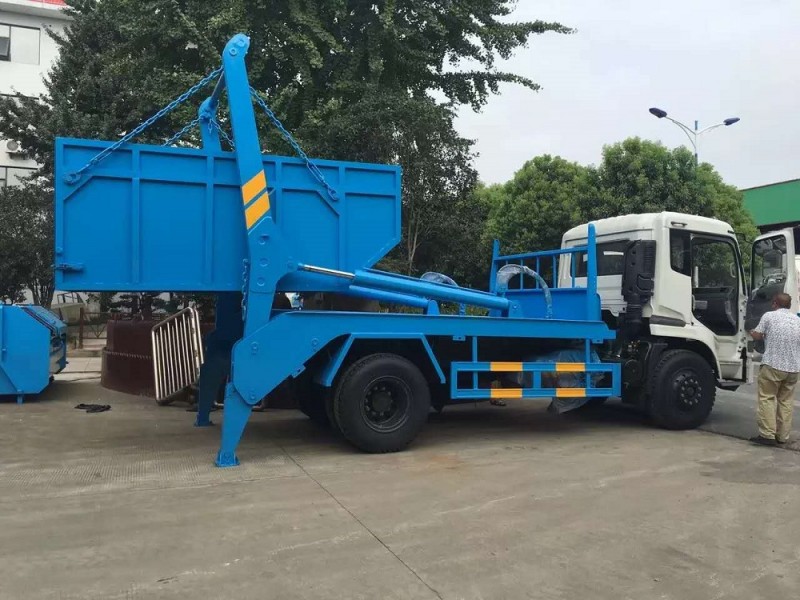 東風天錦10-12方擺臂垃圾車