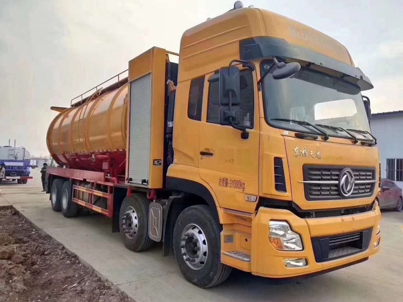 東風(fēng)天龍前四后八36方大噸位重型清洗吸污車