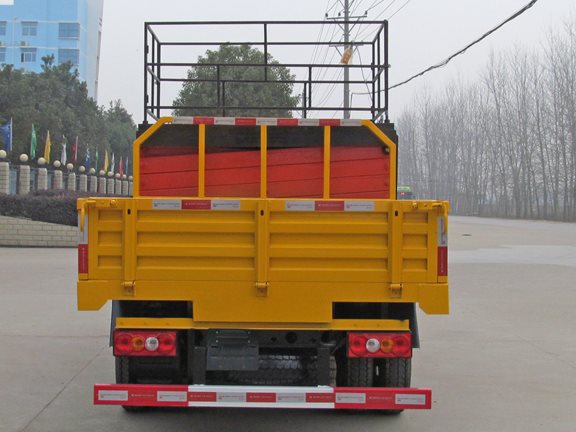 江鈴雙排座8-10米平臺升降高空作業(yè)車 江鈴雙排座8-10米平臺升降高空作業(yè)車圖片