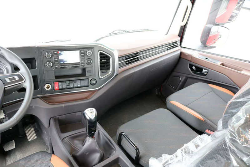 陜汽軒德翼6后八輪隨車吊 陜汽軒德翼6后八輪隨車吊圖片