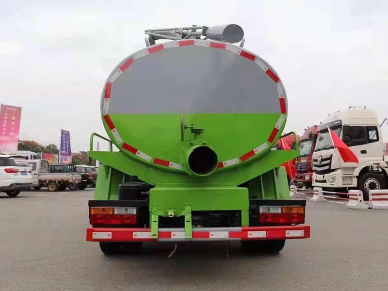 大運(yùn)吸糞車（成都）圖片